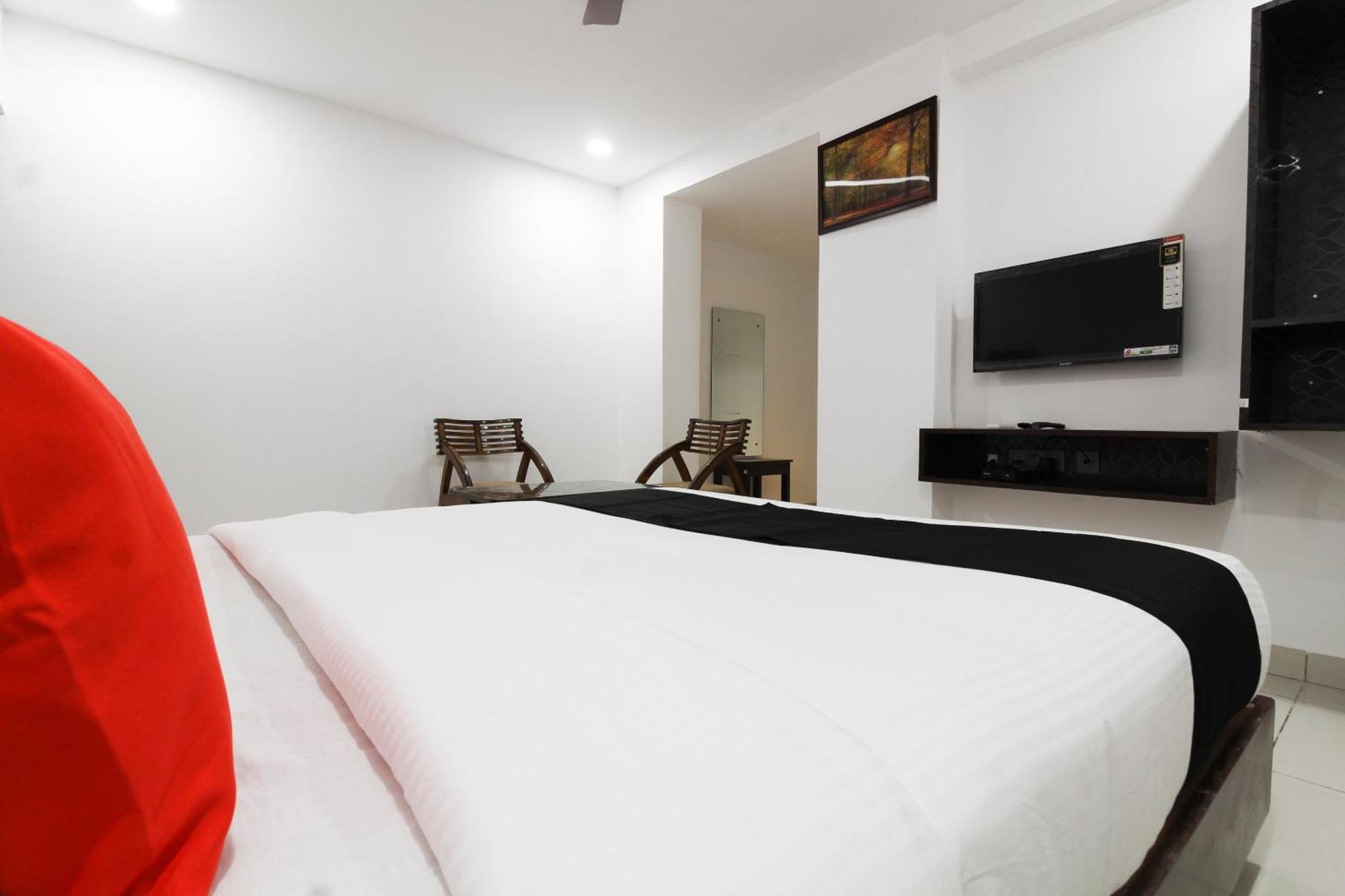 Super Mythri Hotel Near By Ecil, As Rao Nagar, Sainikpuri Maula Ali Extérieur photo