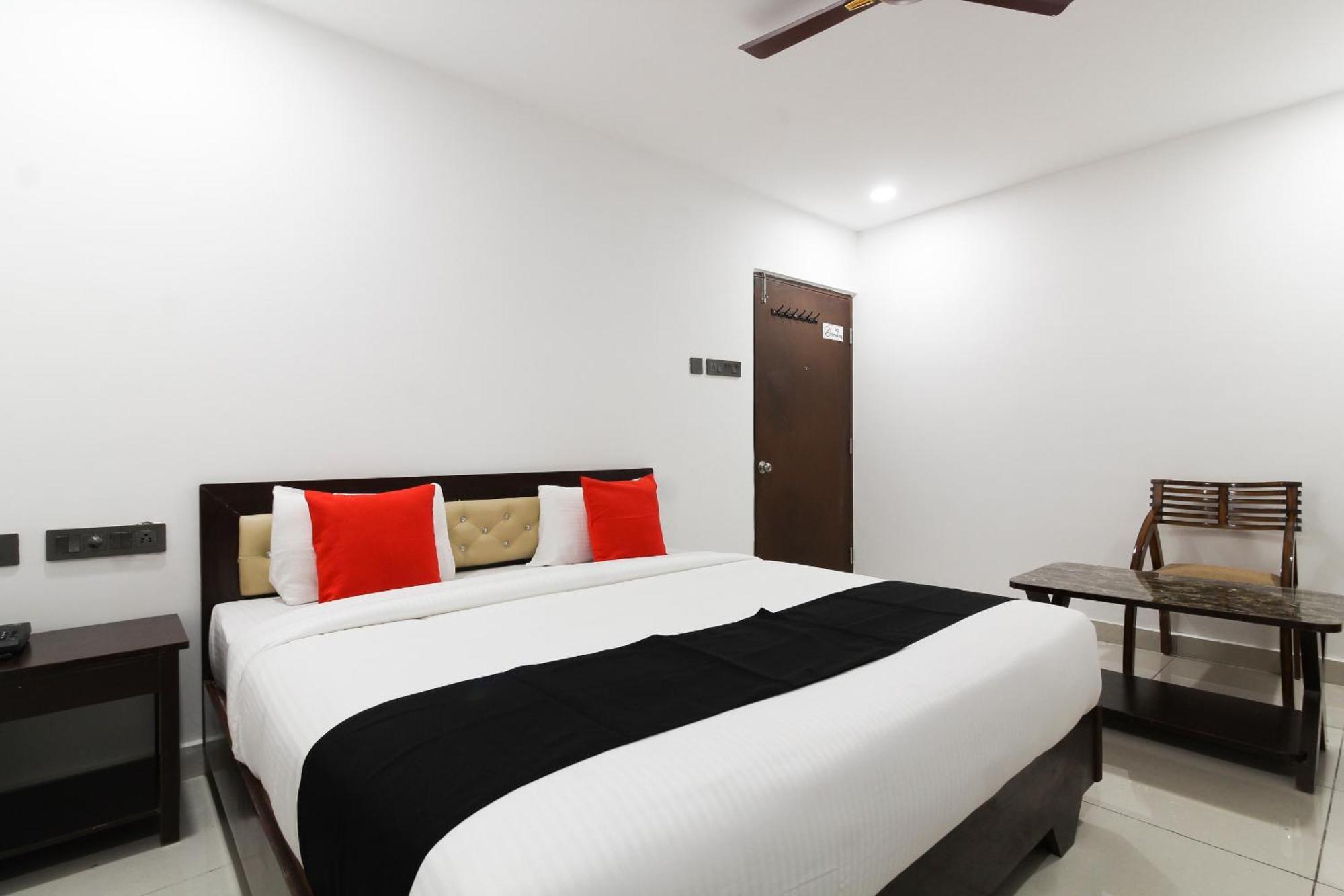 Super Mythri Hotel Near By Ecil, As Rao Nagar, Sainikpuri Maula Ali Extérieur photo