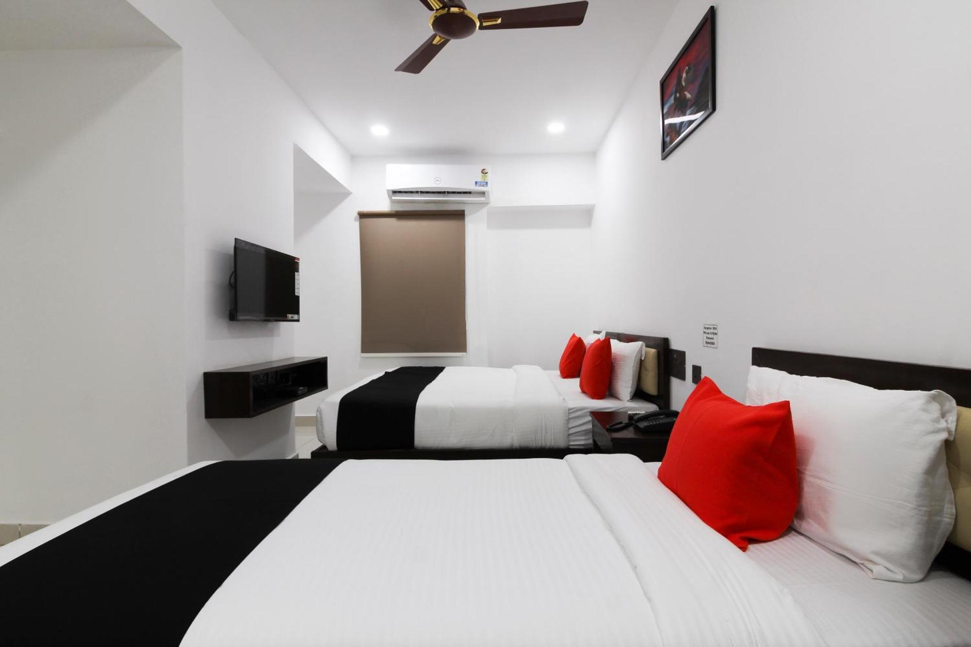 Super Mythri Hotel Near By Ecil, As Rao Nagar, Sainikpuri Maula Ali Extérieur photo